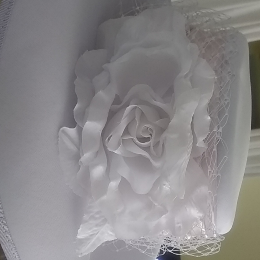 Hat - Picture 2 of 6